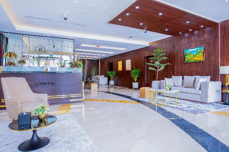 Royal Regency Suites - Lobi