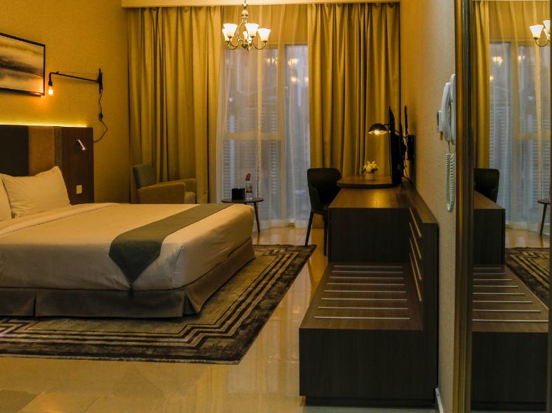 Royal Regency Suites - Oda