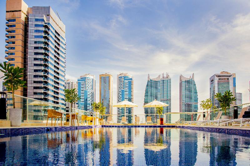 Royal Regency Suites - Havuz