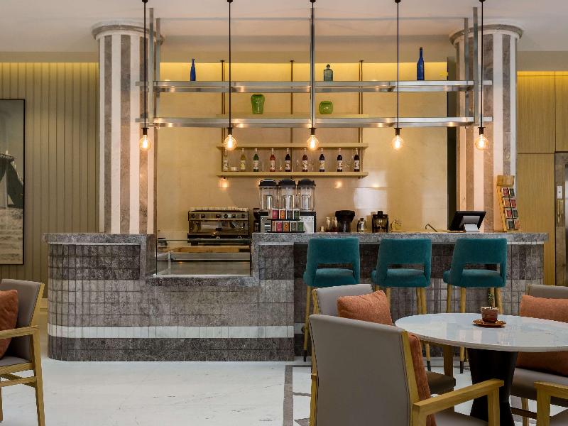 Radisson Hotel  Riyadh Airport - Bar