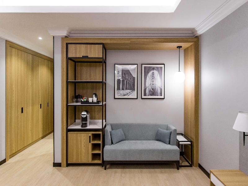 Radisson Hotel  Riyadh Airport - Oda