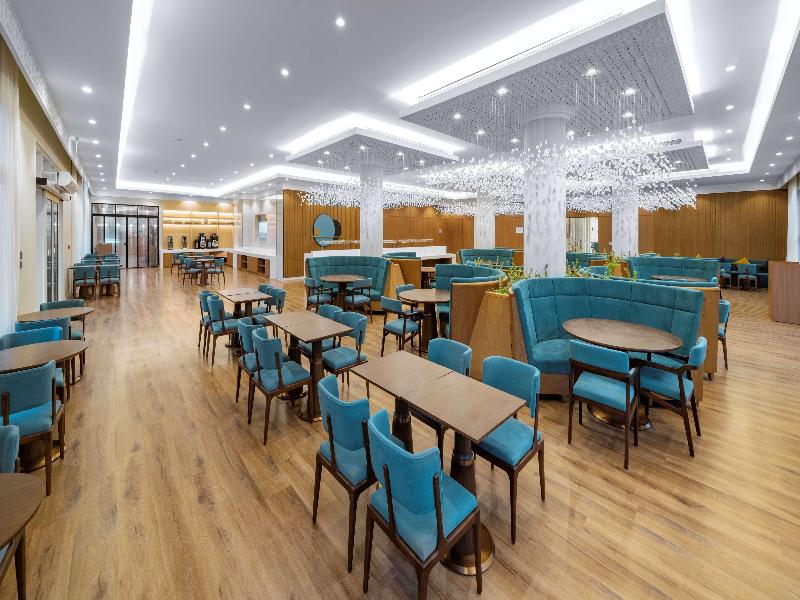 Radisson Hotel  Riyadh Airport - Restoran