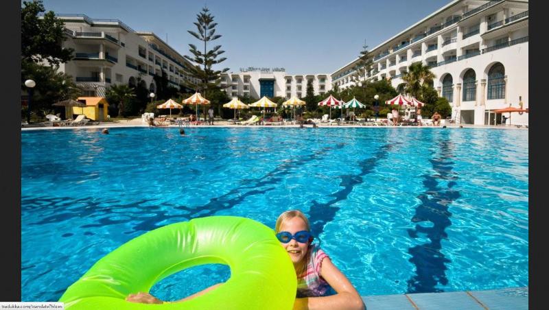 Riviera Hotel - Havuz