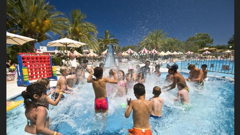 Riviera Hotel - Havuz