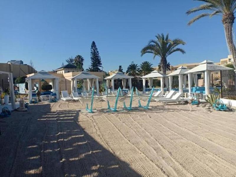 Abou Sofiane-Families & Couples Only - Genel