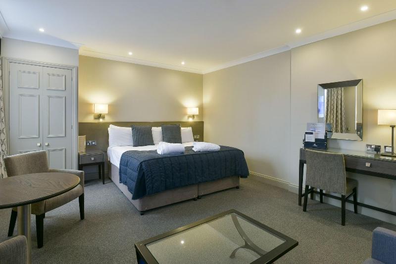Crown & Mitre Sure Hotel Collection by BW - Oda