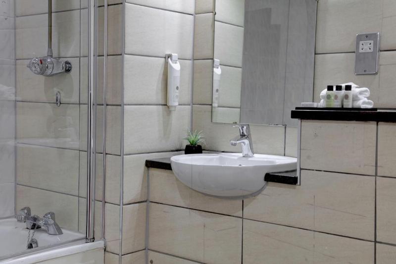 Crown & Mitre Sure Hotel Collection by BW - Oda