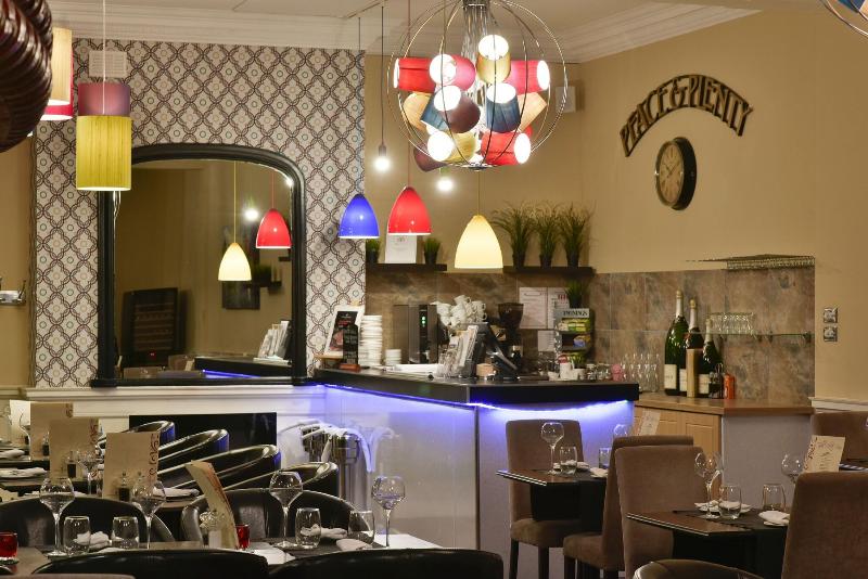 Crown & Mitre Sure Hotel Collection by BW - Restoran