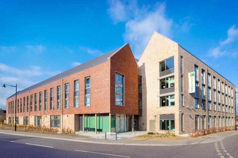 Holiday Inn Express Cambridge West Cambourne - Genel