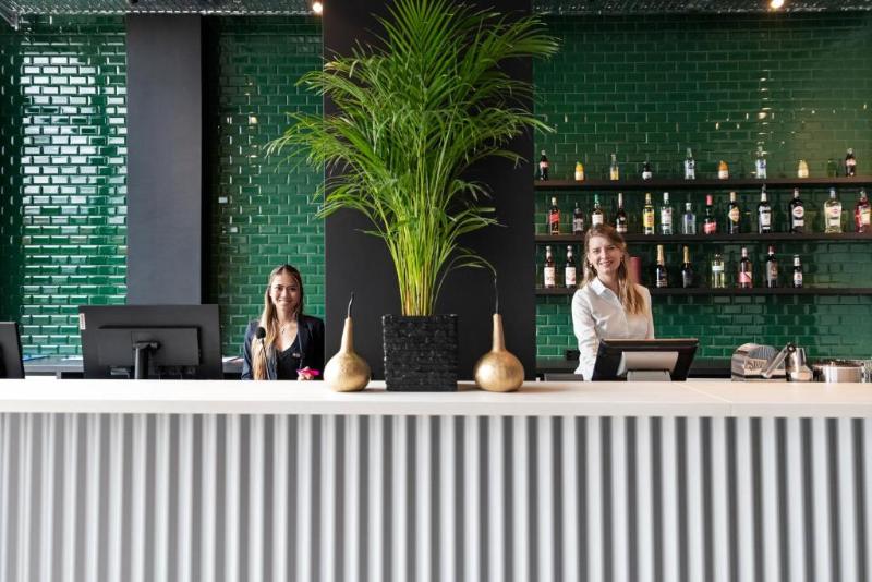 B&B HOTEL Oftringen - Lobi