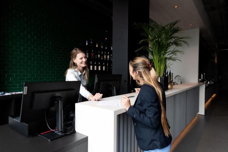 B&B HOTEL Oftringen - Lobi