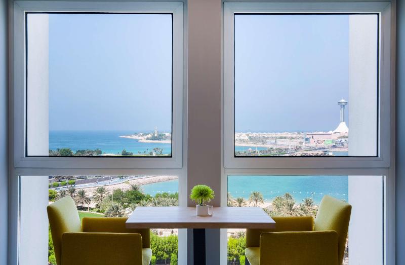 Radisson Blu Hotel & Resort, Abu Dhabi Corniche - Bar