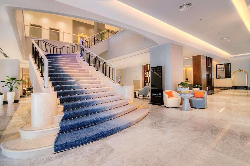 Radisson Blu Hotel & Resort, Abu Dhabi Corniche - Lobi