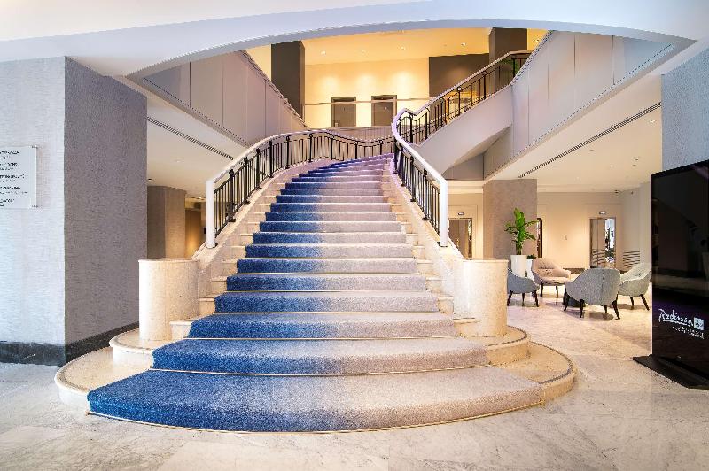Radisson Blu Hotel & Resort, Abu Dhabi Corniche - Lobi