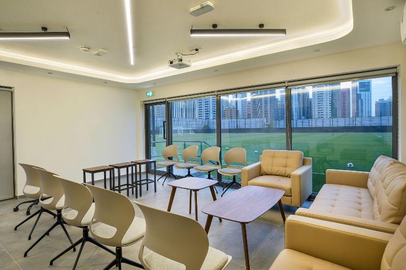 Le Meridien Abu Dhabi - Toplantı