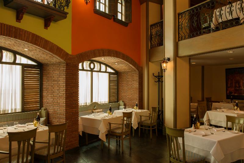 Le Meridien Abu Dhabi - Restoran