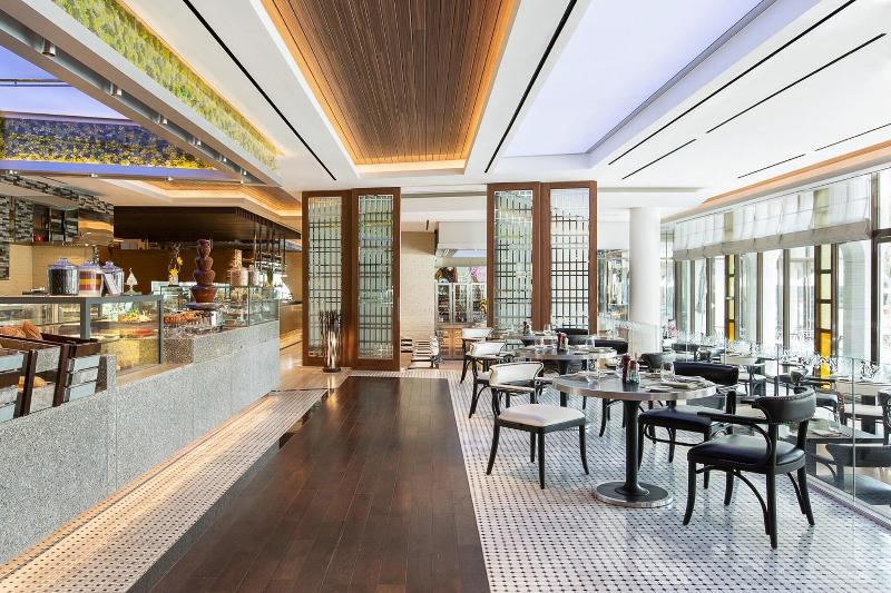 Le Meridien Abu Dhabi - Restoran