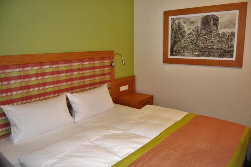 Hotel & Restaurant Waldcafe Hettstedt - Oda