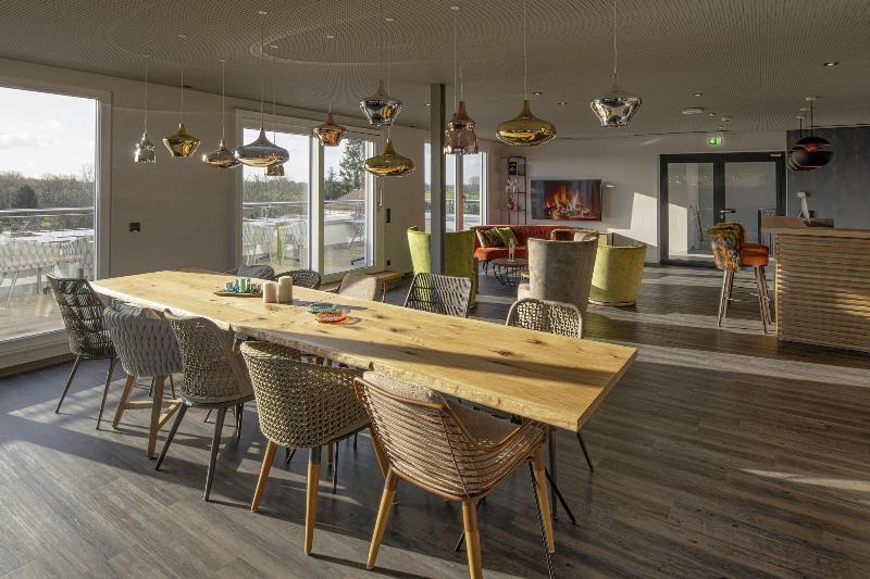 ADORO Aparthotel - Lobi