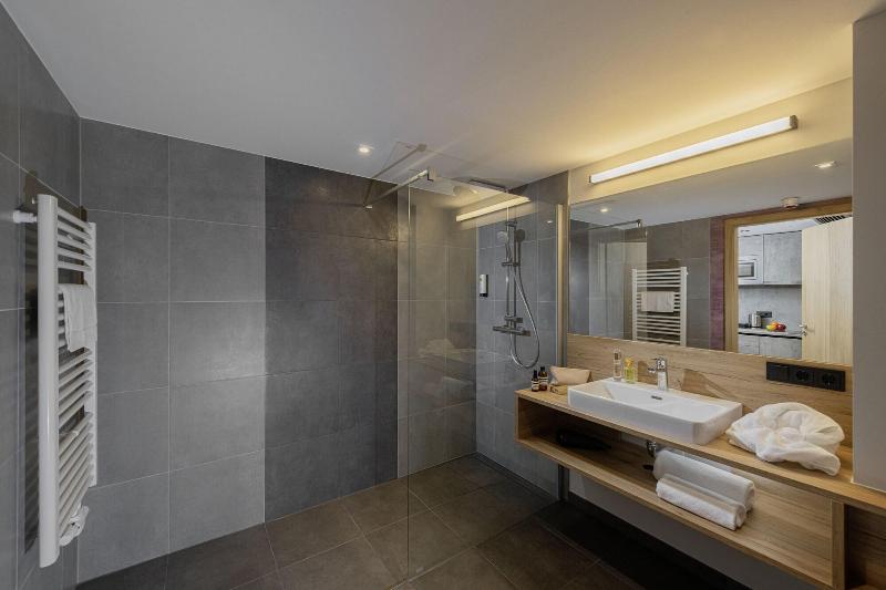 ADORO Aparthotel - Oda