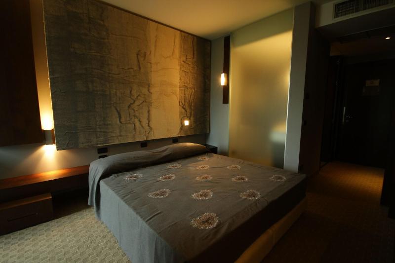 Bes Hotel Cremona Soncino - Oda