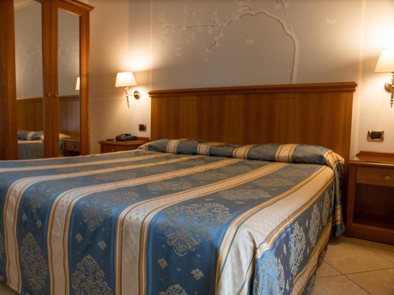 Dipendenza Hotel Londra - Oda
