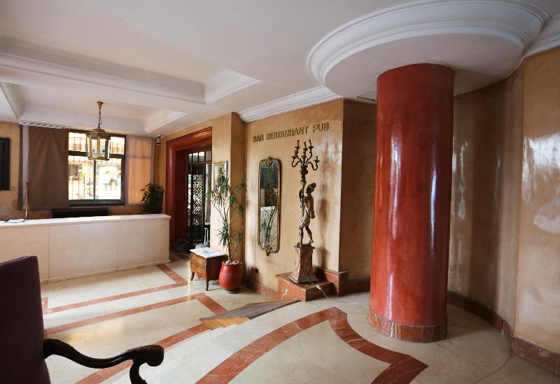 Rembrandt Hotel - Lobi