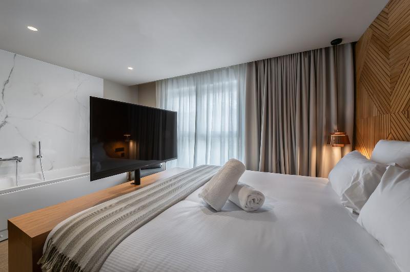 9Hotel Paquis - Oda