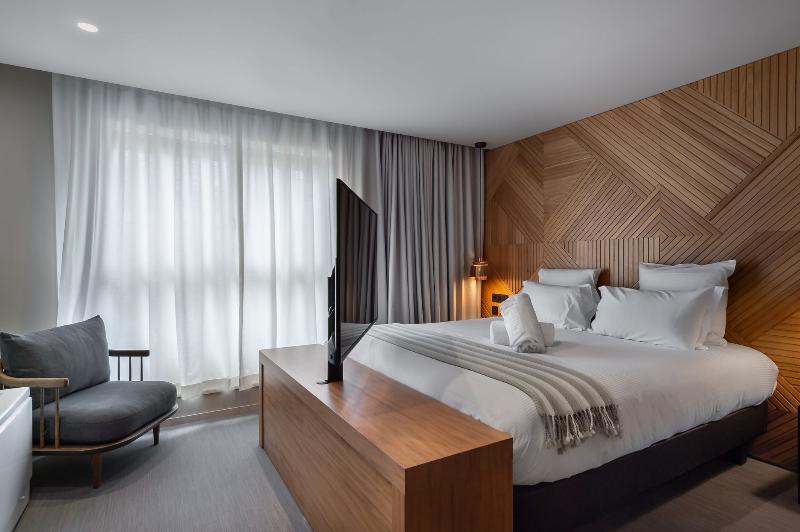 9Hotel Paquis - Oda