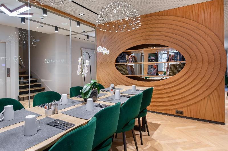 9Hotel Paquis - Restoran