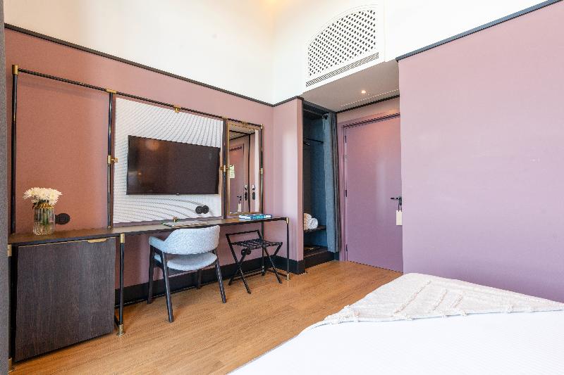The Editory Riverside Santa Apolonia Hotel - Oda
