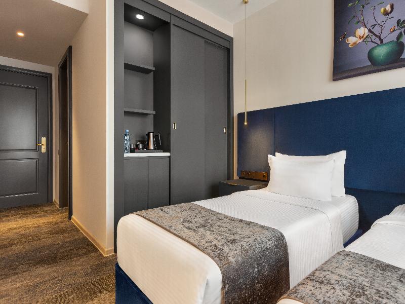 Ramada by Wyndham Tbilisi Old City - Oda