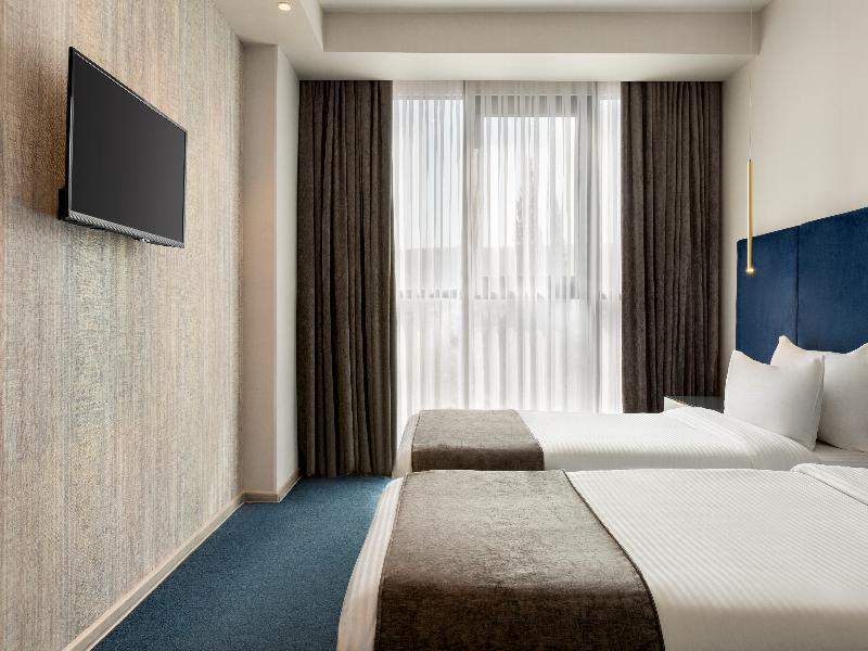 Ramada by Wyndham Tbilisi Old City - Oda