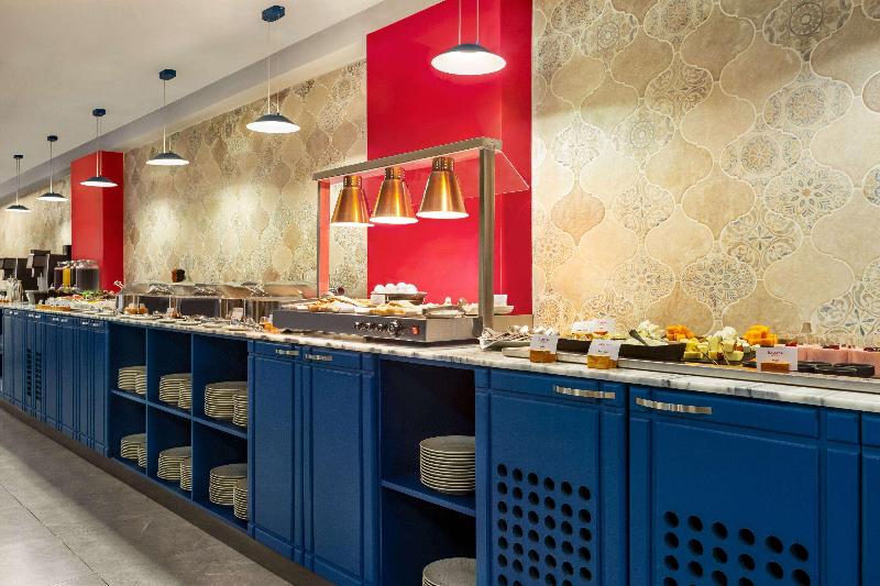 Ramada by Wyndham Tbilisi Old City - Restoran