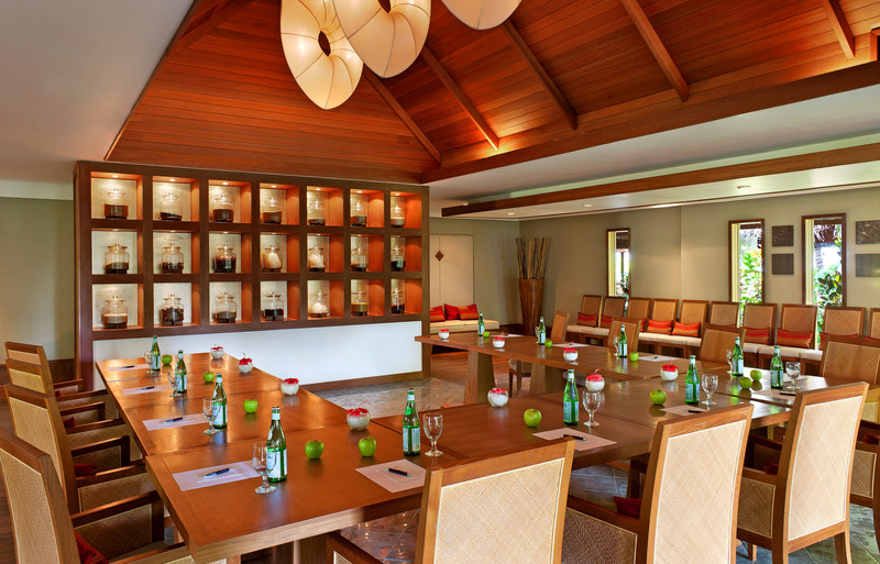 Sheraton Maldives Full Moon Resort & Spa - Toplantı