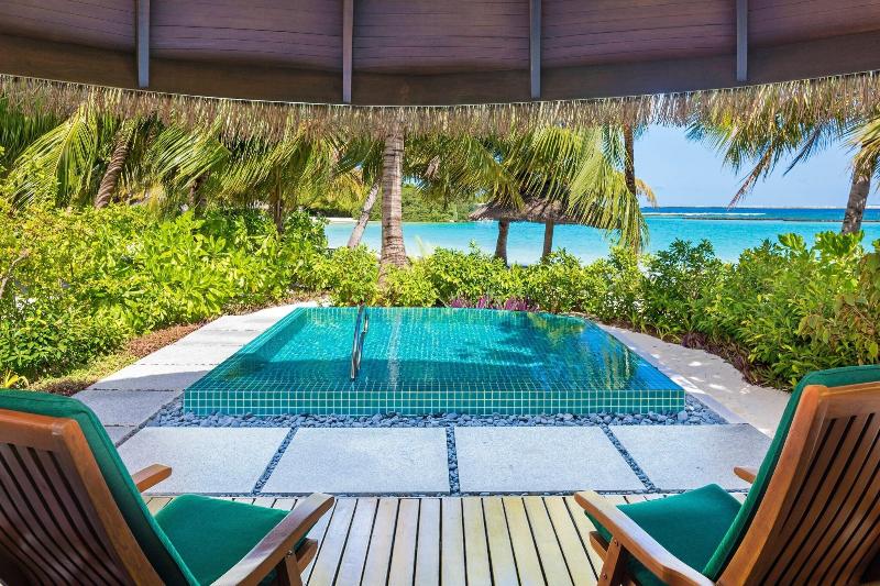 Sheraton Maldives Full Moon Resort & Spa - Havuz
