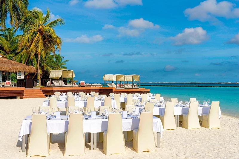 Sheraton Maldives Full Moon Resort & Spa - Plaj
