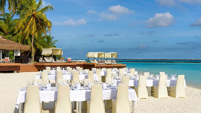 Sheraton Maldives Full Moon Resort & Spa - Restoran
