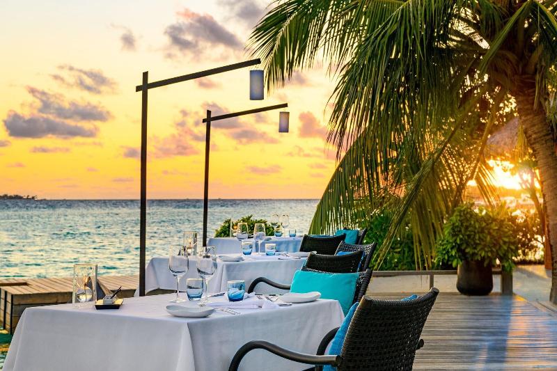 Sheraton Maldives Full Moon Resort & Spa - Restoran