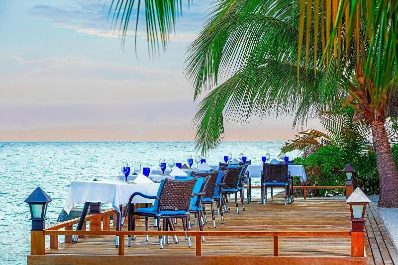 Sheraton Maldives Full Moon Resort & Spa - Restoran