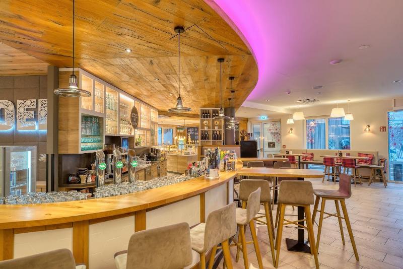 COOEE alpin Hotel Bad Kleinkirchheim - Bar