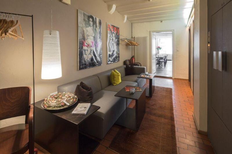 Hotel Baseltor - Lobi