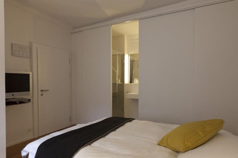 Hotel Baseltor - Oda
