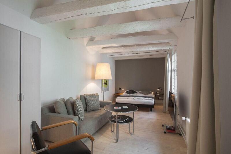 Hotel Baseltor - Oda