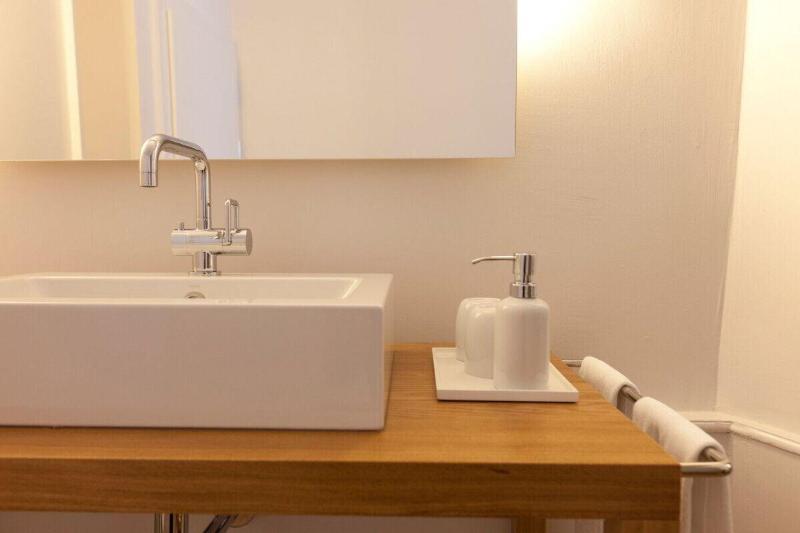 Hotel Baseltor - Oda