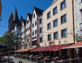 City Apartments in Koln am Rheingarten fotoÄŸrafÄ±