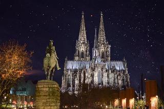 City Apartments in Koln am Rheingarten fotoÄŸrafÄ±