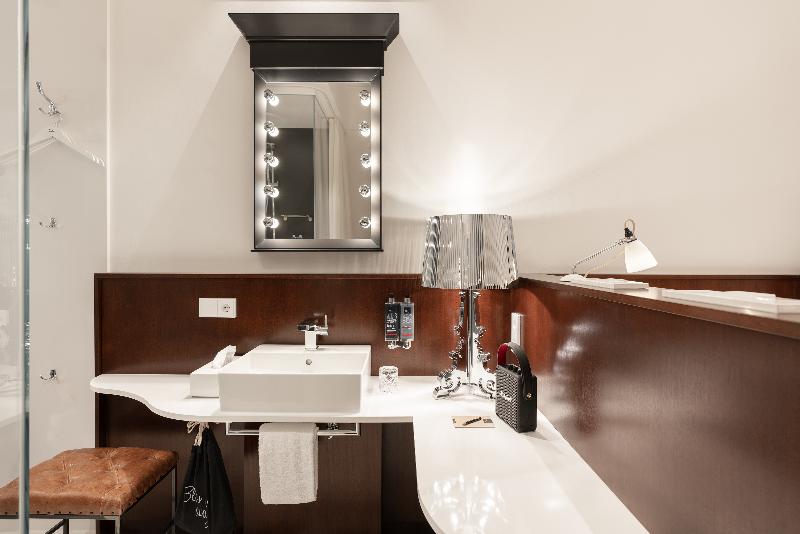 Ruby Louise Hotel Frankfurt by IHG - Oda