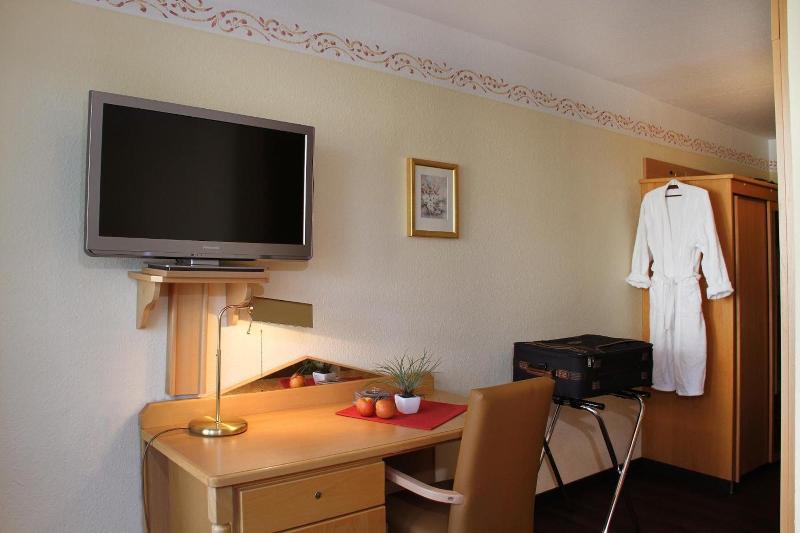 Pension- Hotel Maximilian - Oda