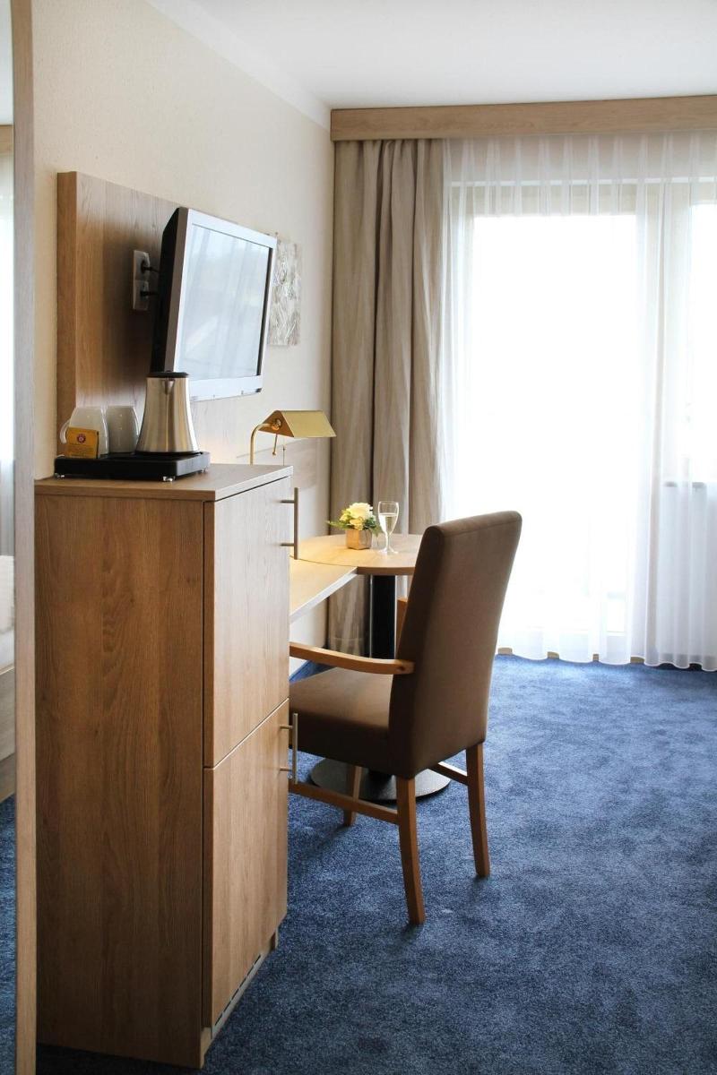 Pension- Hotel Maximilian - Oda